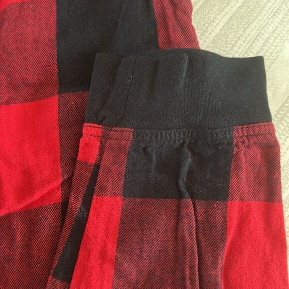 Old Navy Women’s Red & Black Check Pajama Pants - Size S - Picture 3 of 6
